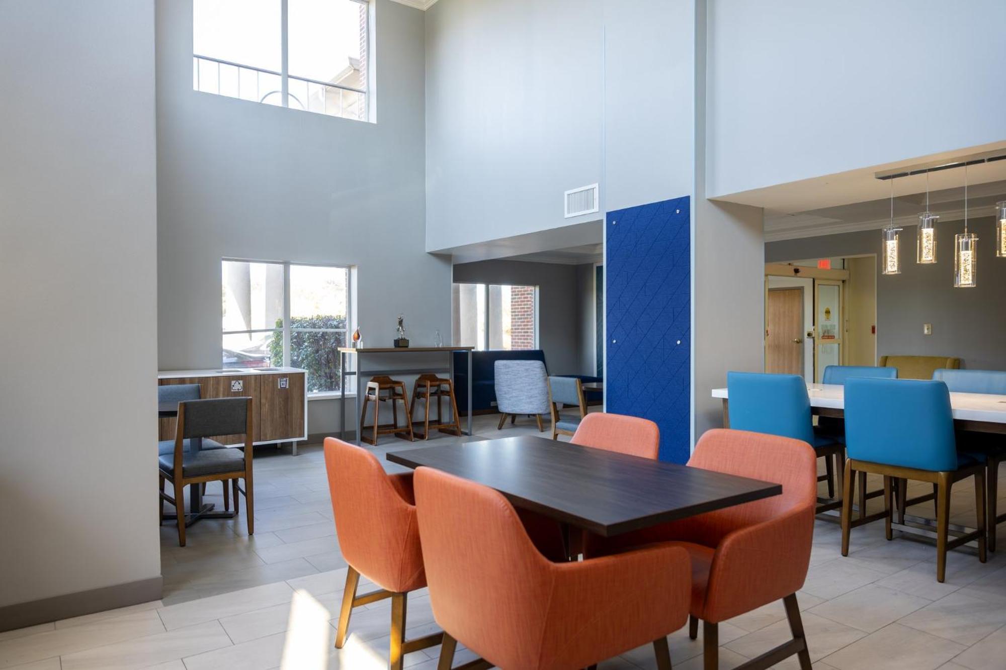 Express Vicksburg, An Ihg Hotel 2*
