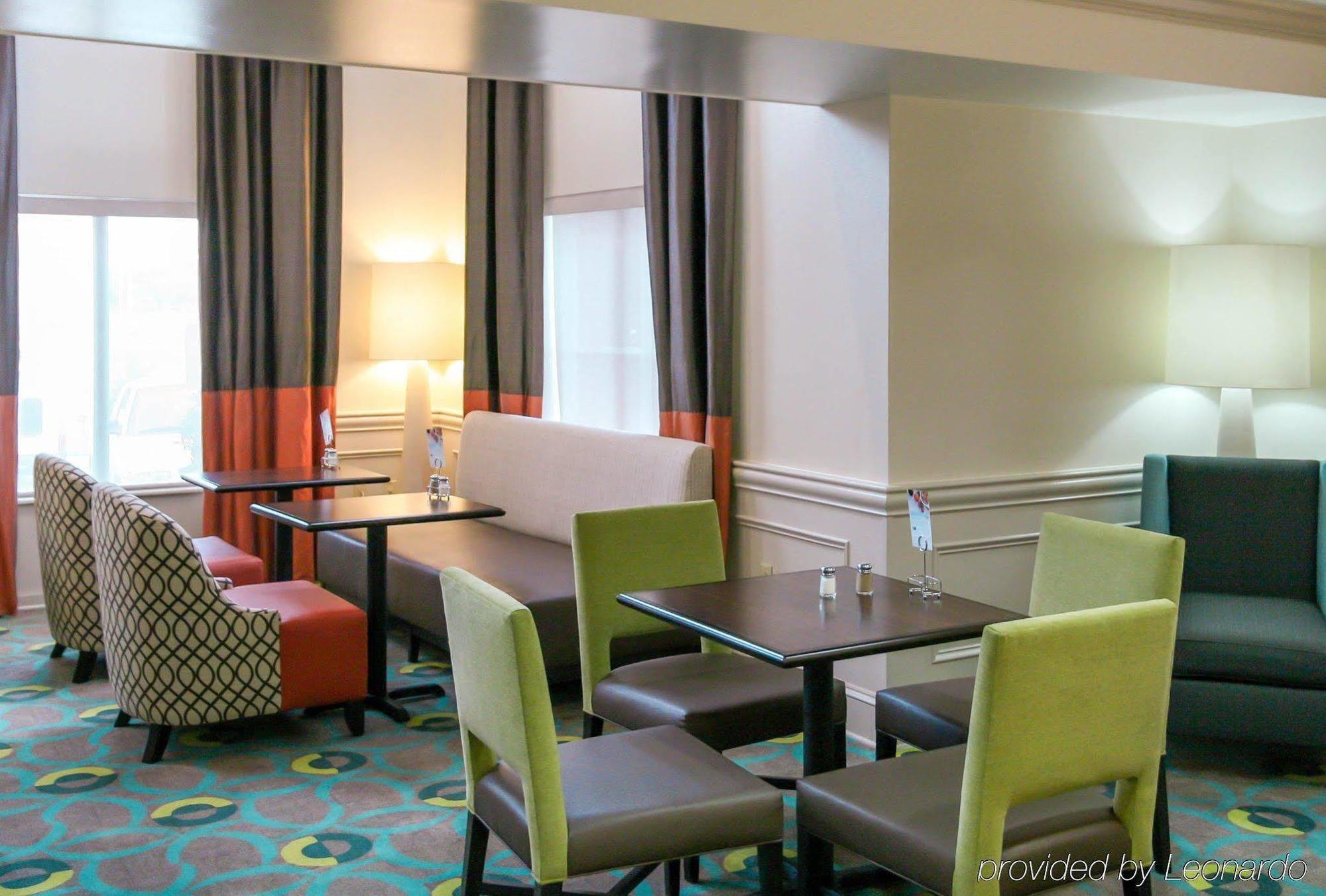Express Vicksburg, An Ihg Hotel 2*